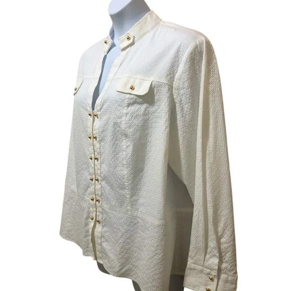 Jones New York Signature Women’s Pullover Blouse 3X White Stretch Gold Buttons - Picture 2 of 12